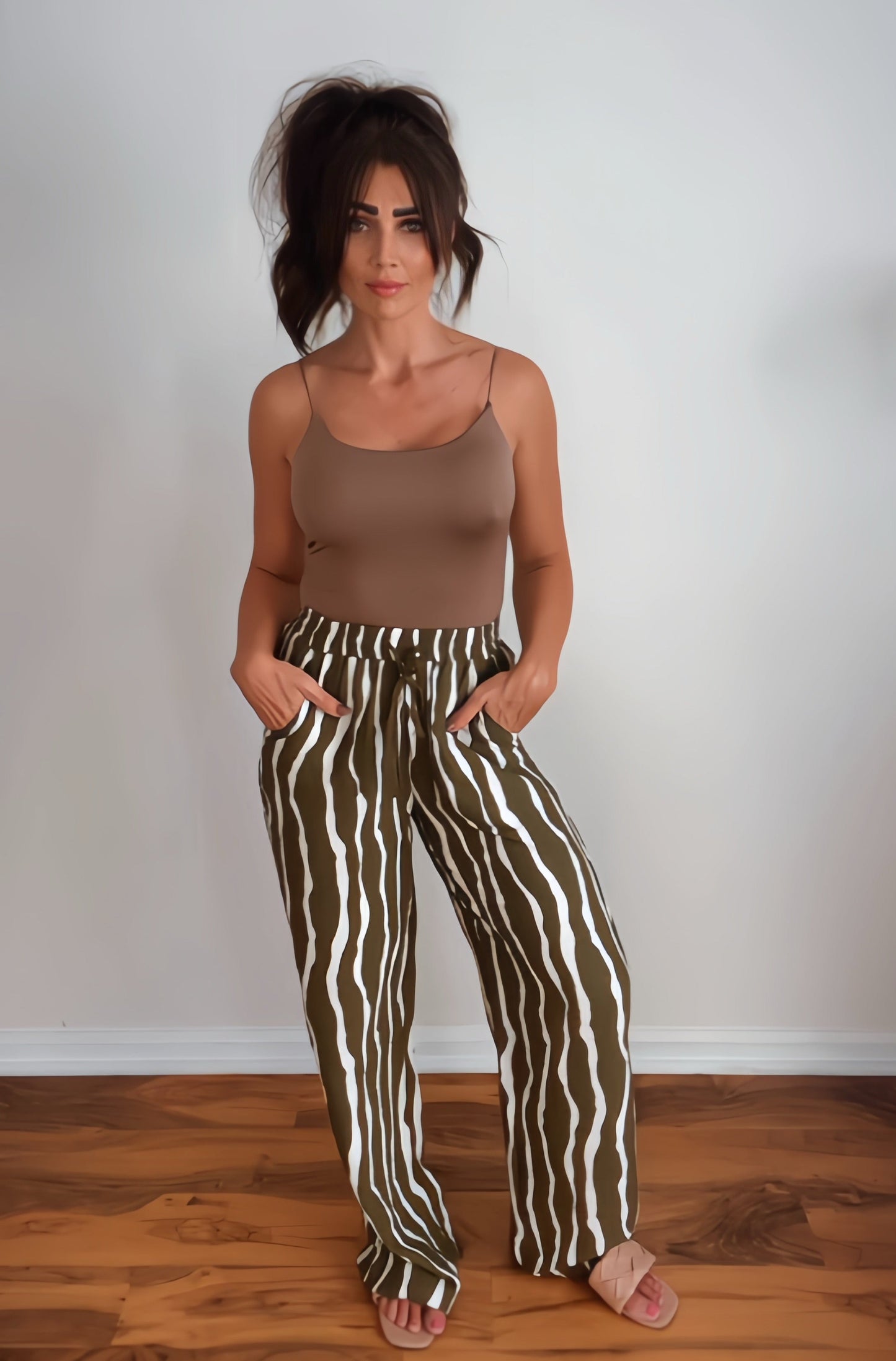 Zebra Lined Wide Leg Pant